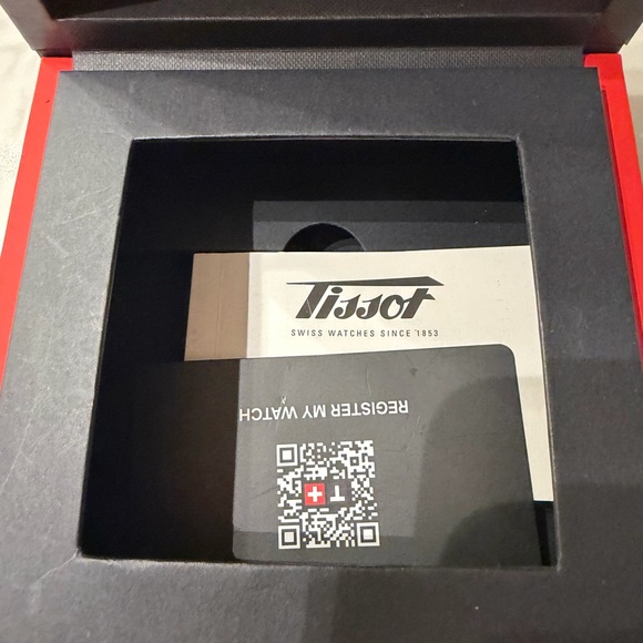 Tissot Silver and Gold Men's Watch - Picture 8 of 9